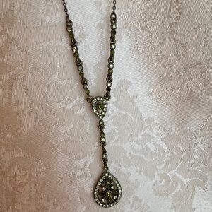 2028 Green and Silver Teardrop Necklace